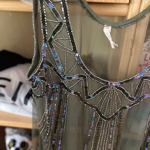 Gorgeous beaded embodied sheer tank top - Picture 3 of 6